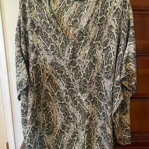 Snake Print V-Neck Blouse Adrienne m